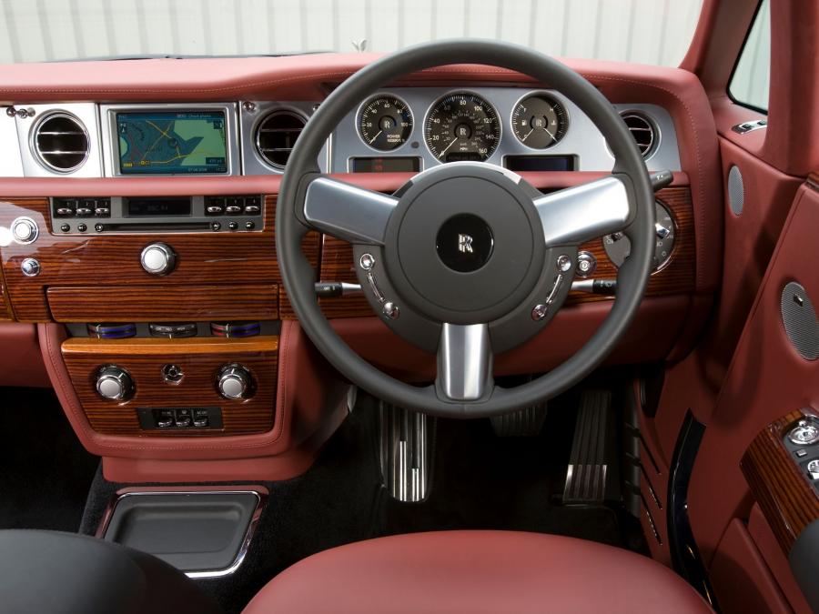  Rolls-Royce Phantom Coupe 2009 года  (UK) (фото 5 из 9)